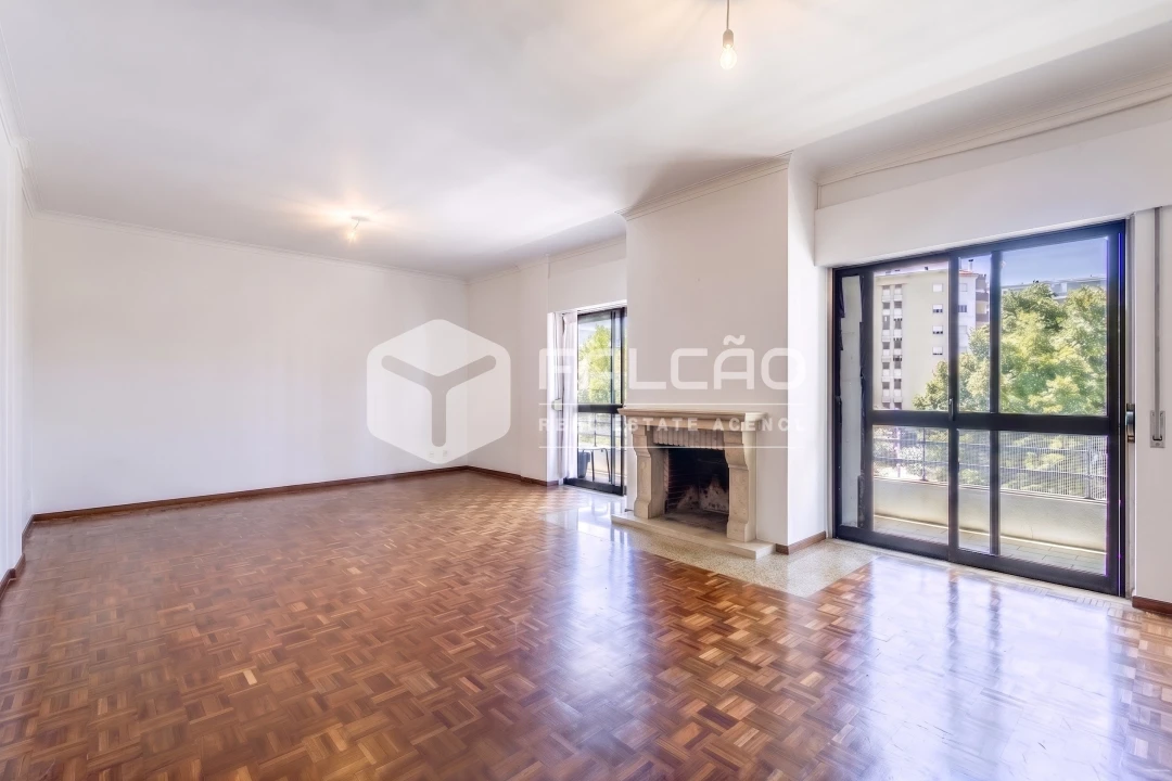 Apartamento T4 para Arrendamento em Marvila, Ribeira Santarém, São Salvador, São Nicolau Foto 1