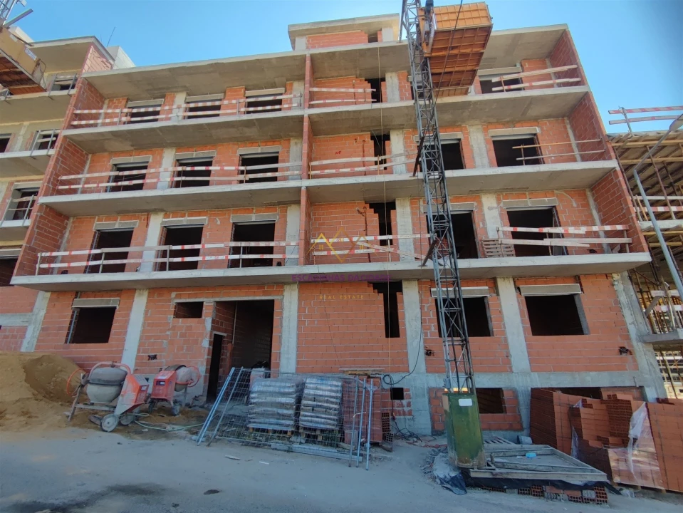 Apartamento T2 para Venda em Santo António dos Cavaleiros e Frielas Foto 10