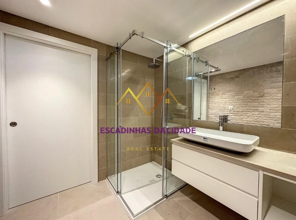 Apartamento T2 para Venda em Alcantara Foto 20