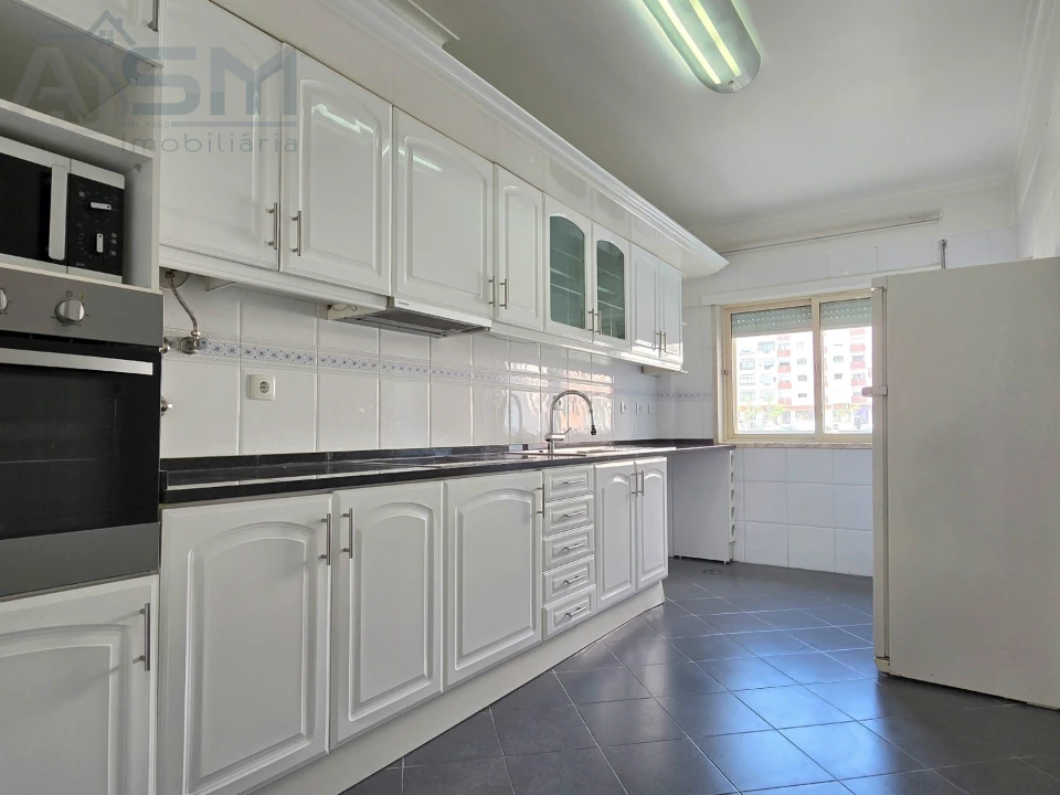 Apartamento T2 para Arrendamento em Cacém e São Marcos Foto 7