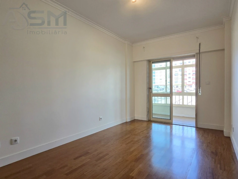 Apartamento T2 para Arrendamento em Cacém e São Marcos Foto 13