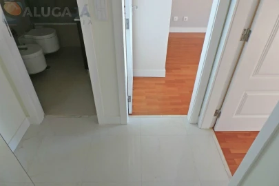 Apartamento T2 para Arrendamento em Cacém e São Marcos