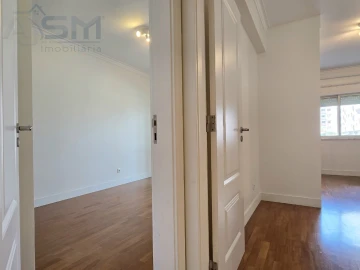 Apartamento T2 para Arrendamento em Cacém e São Marcos