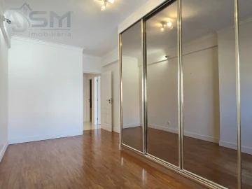 Apartamento T2 para Arrendamento em Cacém e São Marcos