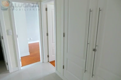 Apartamento T2 para Arrendamento em Cacém e São Marcos