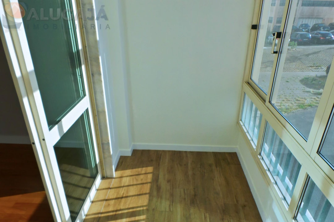 Apartamento T2 para Arrendamento em Cacém e São Marcos Foto 15