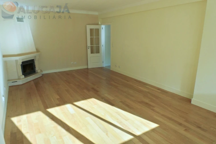 Apartamento T2 para Arrendamento em Cacém e São Marcos Foto 3