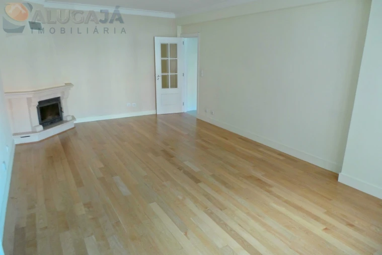Apartamento T2 para Arrendamento em Cacém e São Marcos Foto 2