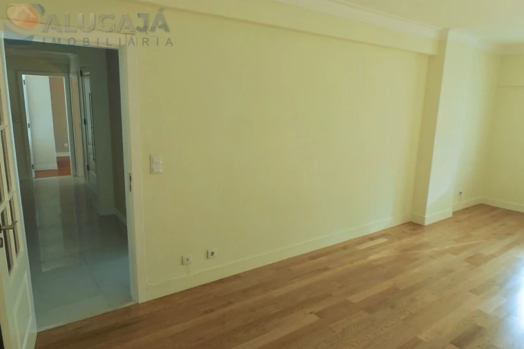 Apartamento T2 para Arrendamento em Cacém e São Marcos Foto 6