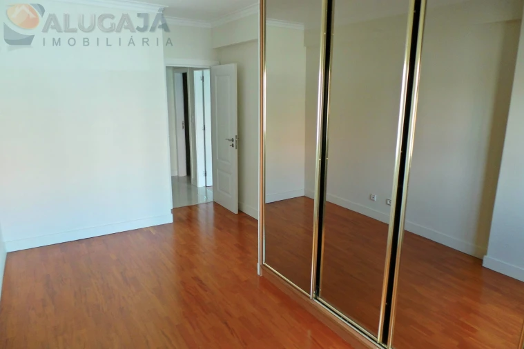 Apartamento T2 para Arrendamento em Cacém e São Marcos Foto 18