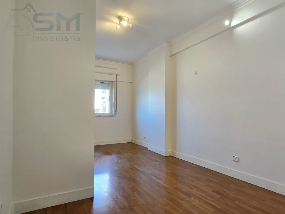Apartamento T2 para Arrendamento em Cacém e São Marcos Foto 19