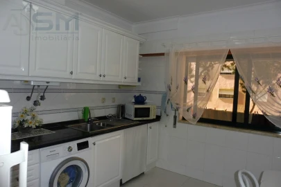 Apartamento T1 para Arrendamento em Cacém e São Marcos