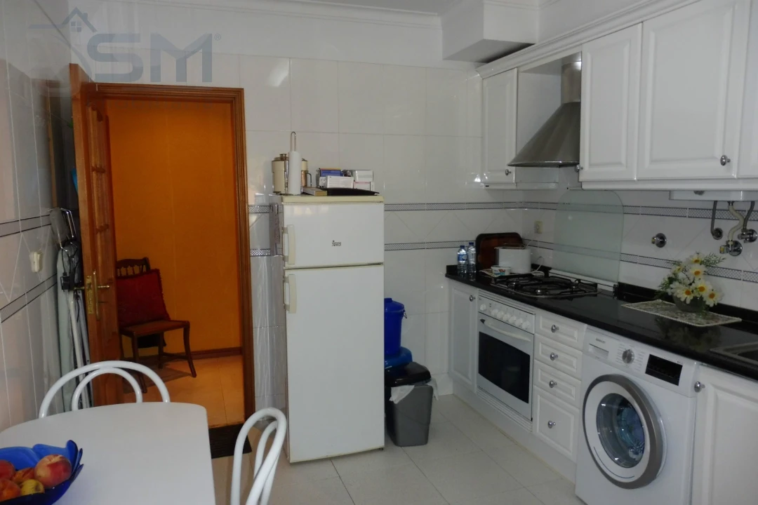 Apartamento T1 para Arrendamento em Cacém e São Marcos Foto 1