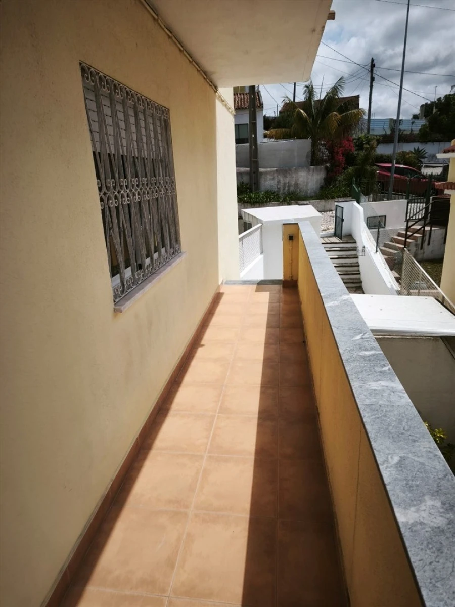 Apartamento T2 para Arrendamento em Alcabideche Foto 3