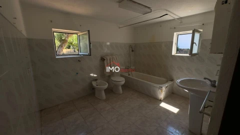 Quinta T3 para Venda em Santa Maria de Marvão