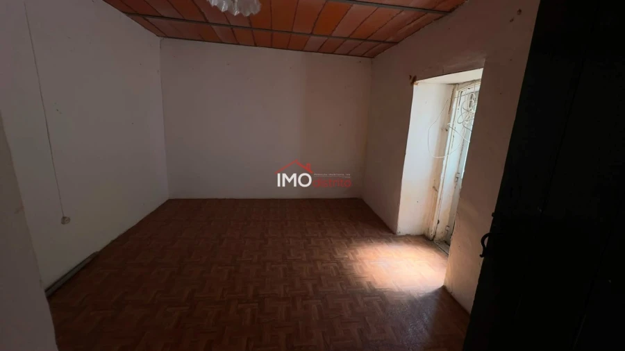 Quinta T3 para Venda em Santa Maria de Marvão Foto 14