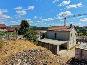 Moradia T3 para Venda em Beire