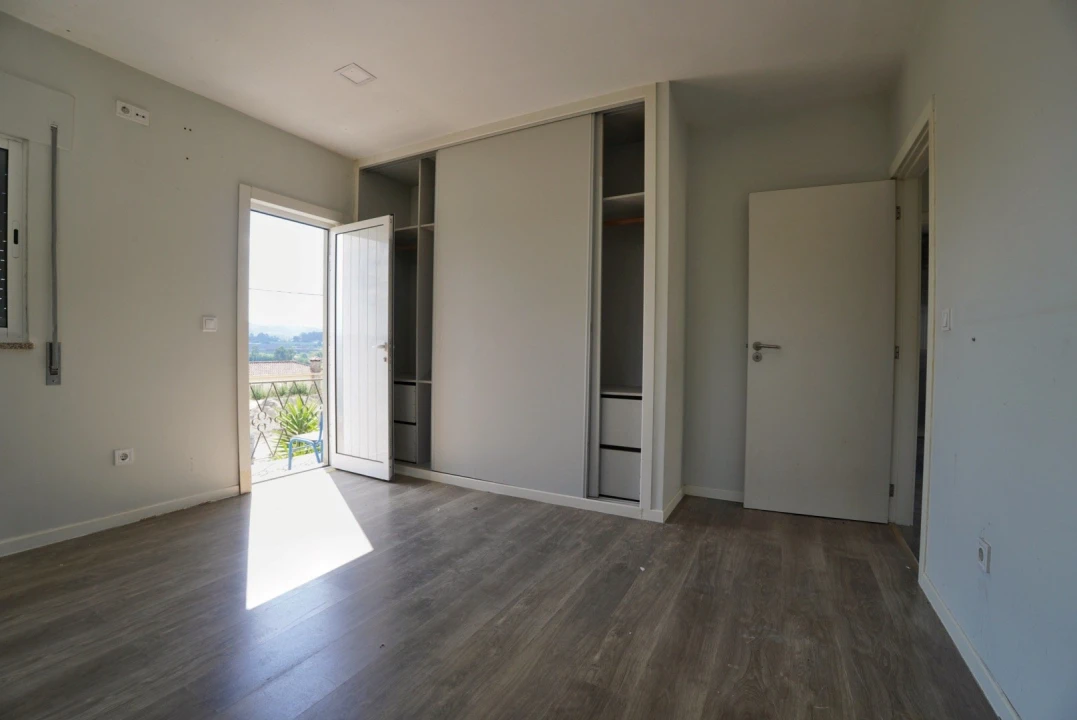 Moradia T3 para Venda em Beire Foto 50