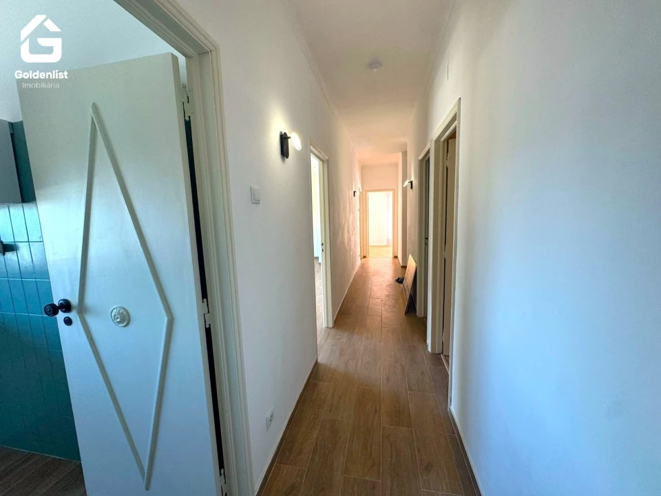 Apartamento T3 para Venda em Espírito Santo, Nossa Senhora da Graça e São Simão Foto 3