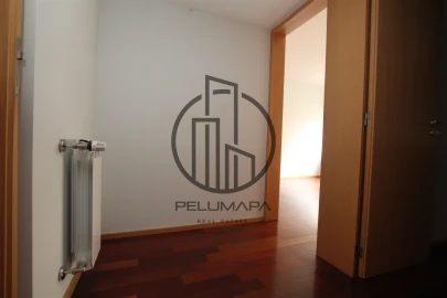 Apartamento T2 para Venda em Vila Nova de Famalicão e Calendário