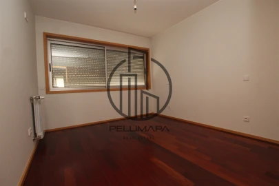 Apartamento T2 para Venda em Vila Nova de Famalicão e Calendário