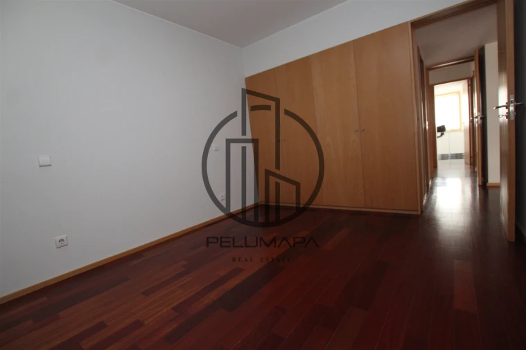 Apartamento T2 para Venda em Vila Nova de Famalicão e Calendário Foto 9