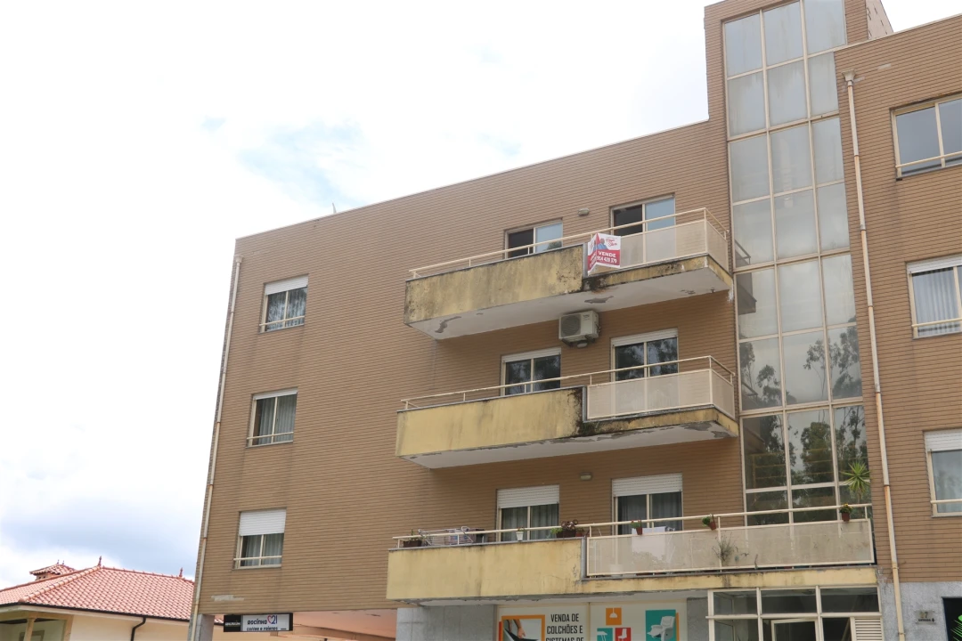 Apartamento T2 para Venda em Lustosa e Barrosas (Santo Estêvão) Foto 1
