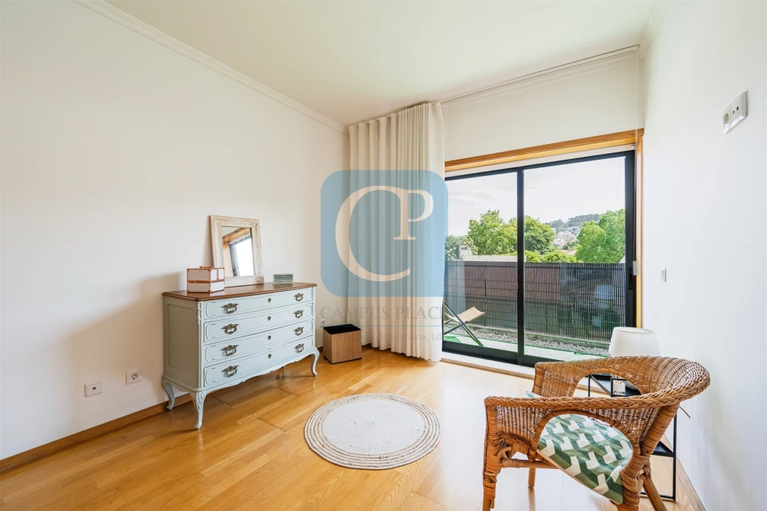 Apartamento T2 para Venda em Valongo Foto 23
