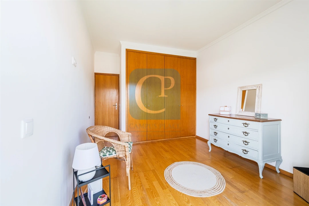 Apartamento T2 para Venda em Valongo Foto 22