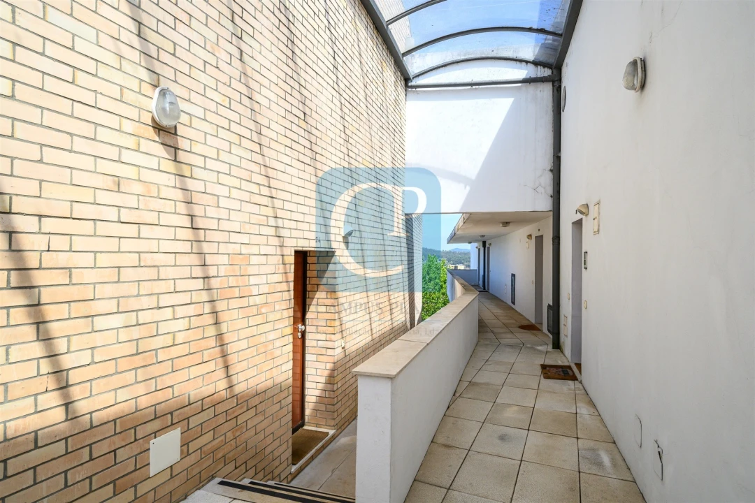 Apartamento T2 para Venda em Valongo Foto 2