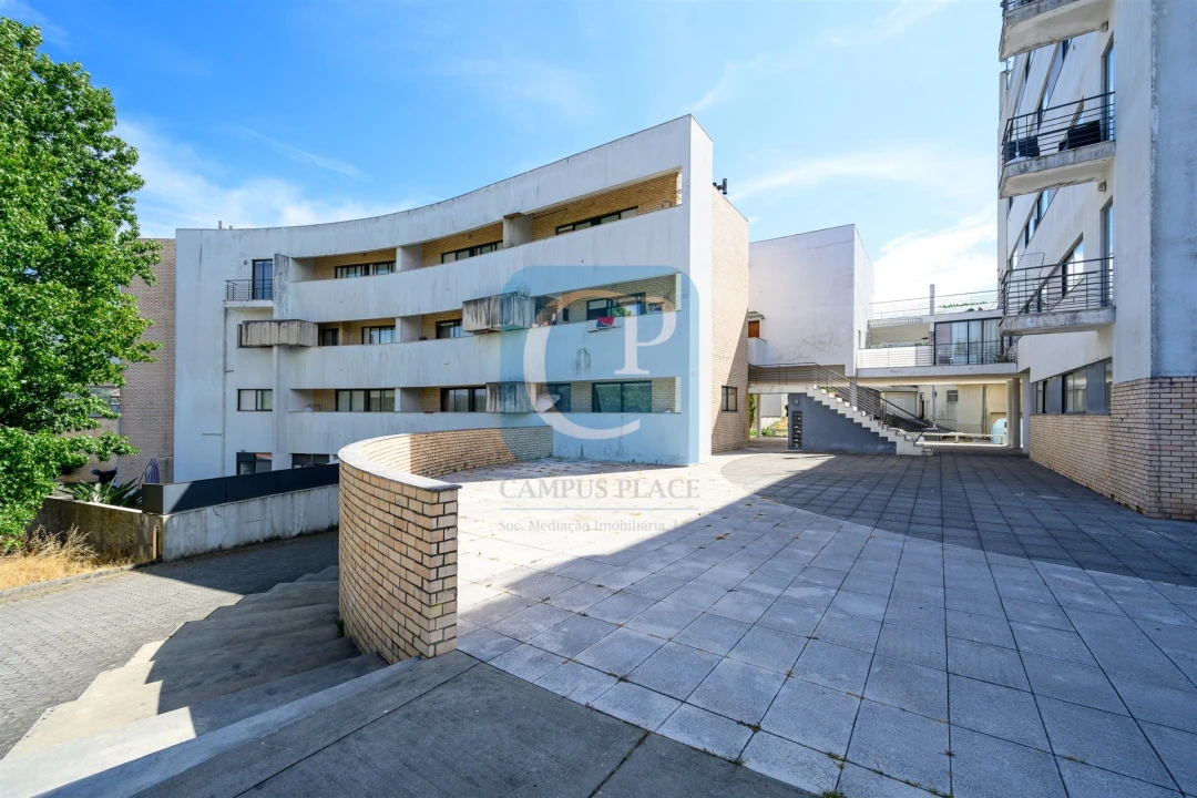 Apartamento T2 para Venda em Valongo Foto 30