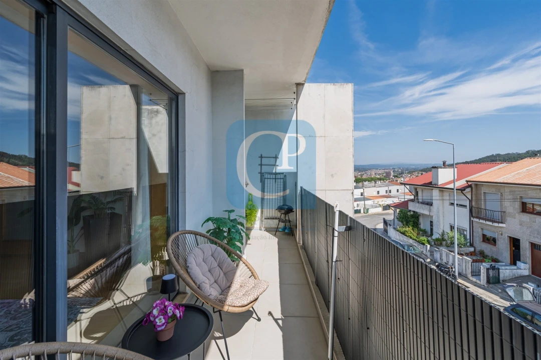 Apartamento T2 para Venda em Valongo Foto 16