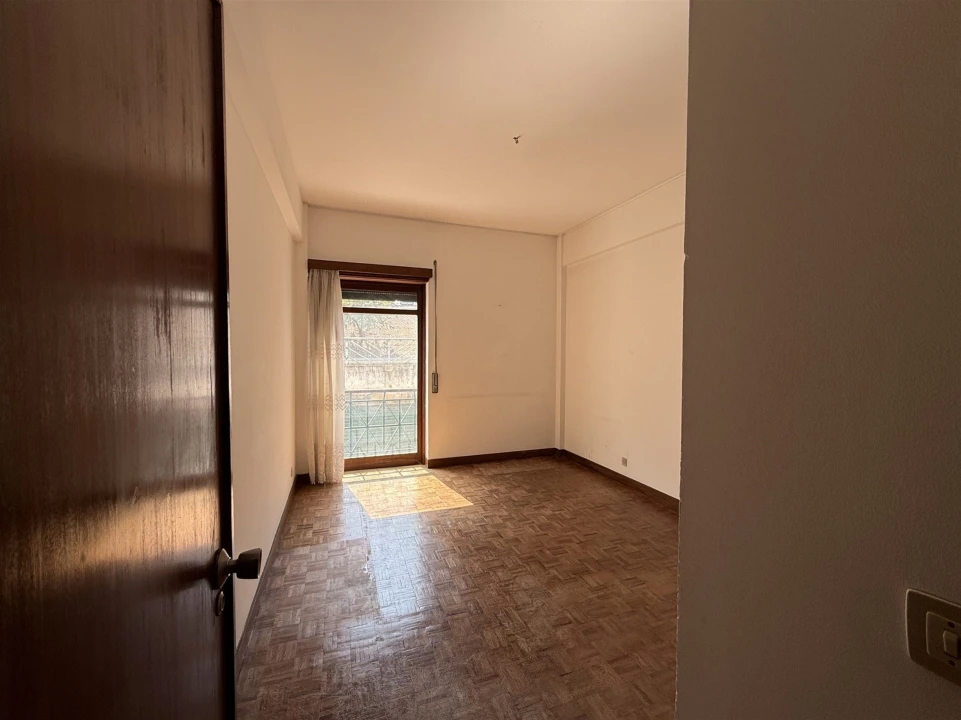 Apartamento T3 para Venda em Buarcos Foto 14
