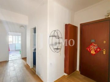 Apartamento T4 para Arrendamento em Águas Livres
