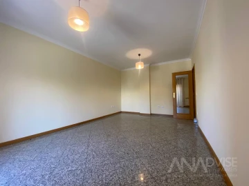Apartamento T2 para Venda em Viseu