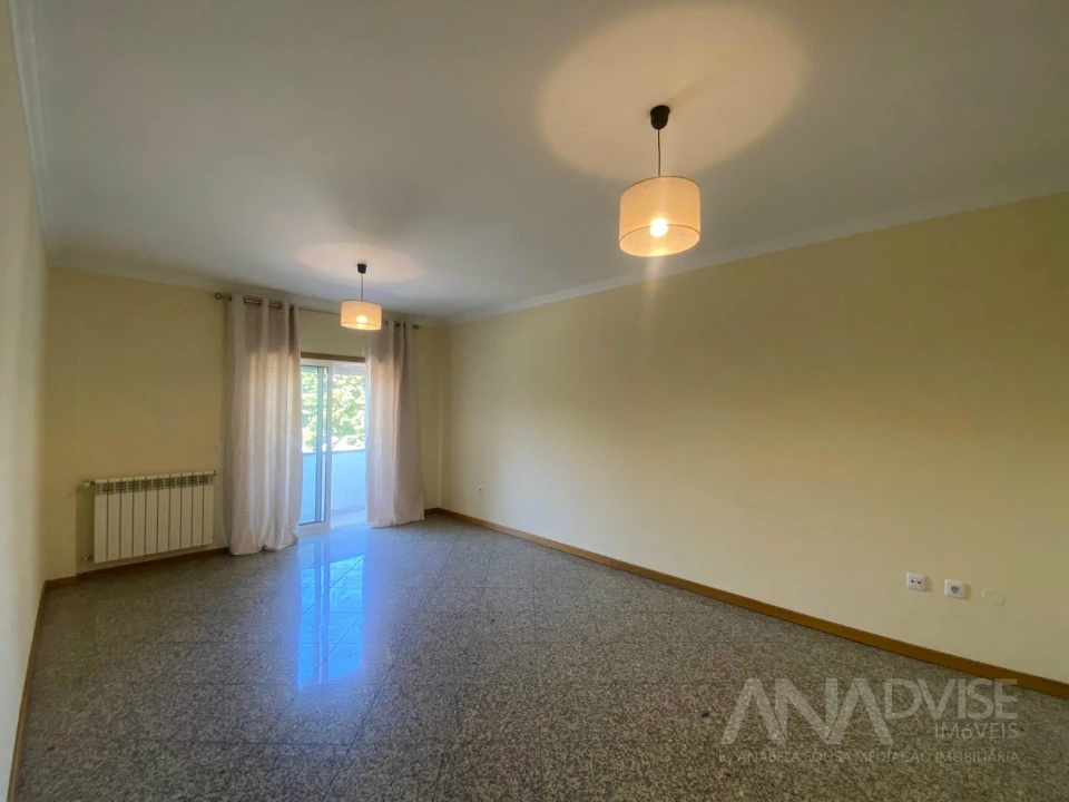 Apartamento T2 para Venda em Viseu Foto 2