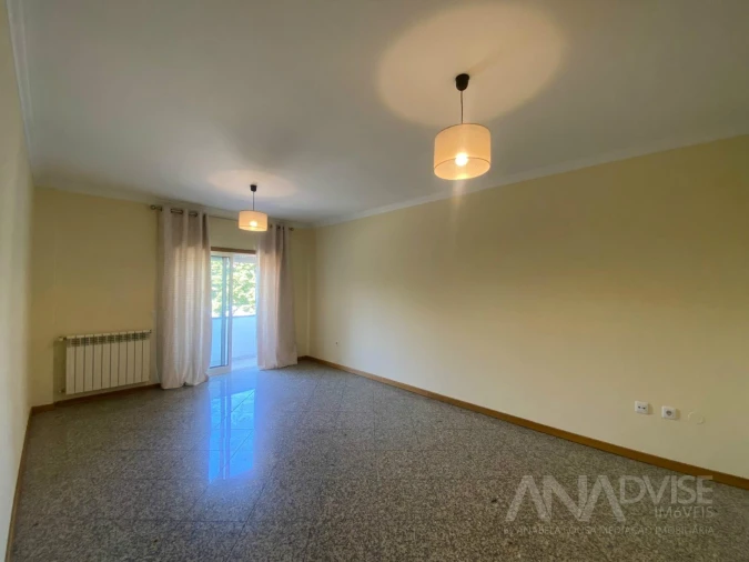 Apartamento T2 para Venda em Viseu Foto 2