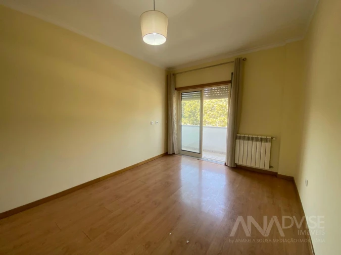 Apartamento T2 para Venda em Viseu Foto 16