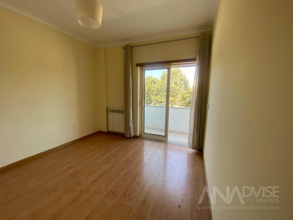 Apartamento T2 para Venda em Viseu Foto 17