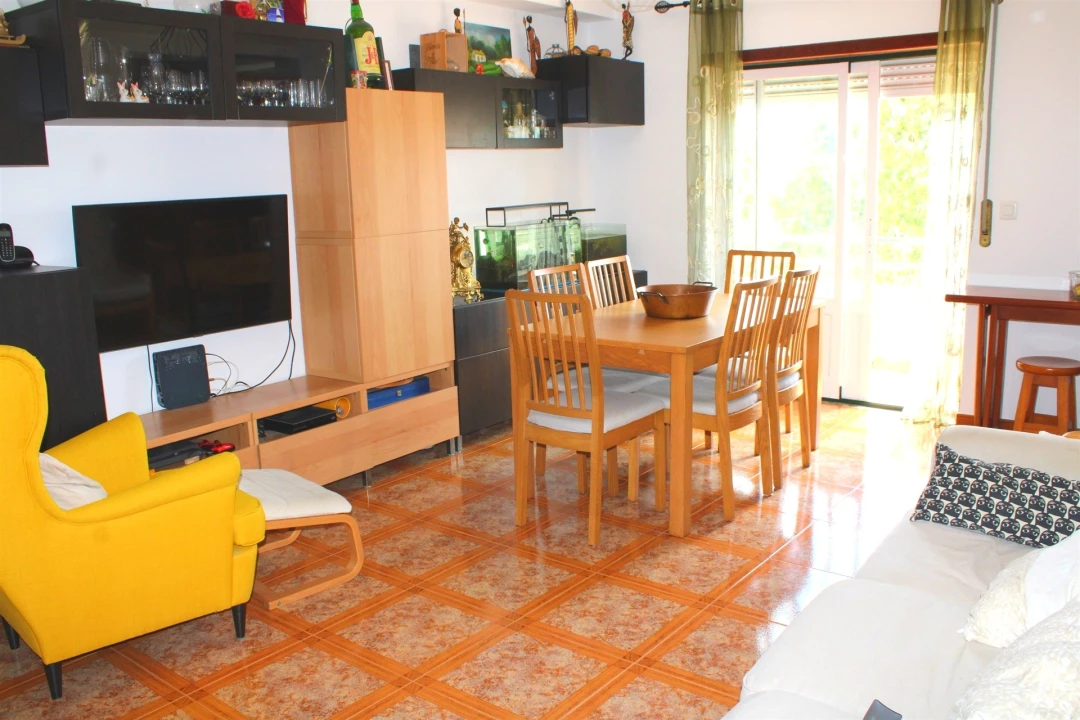 Apartamento T2 para Venda em Lourinhã e Atalaia Foto 17