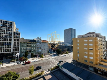Apartamento T3 para Venda em Ramalde