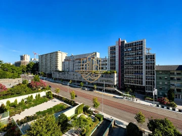 Apartamento T3 para Venda em Ramalde