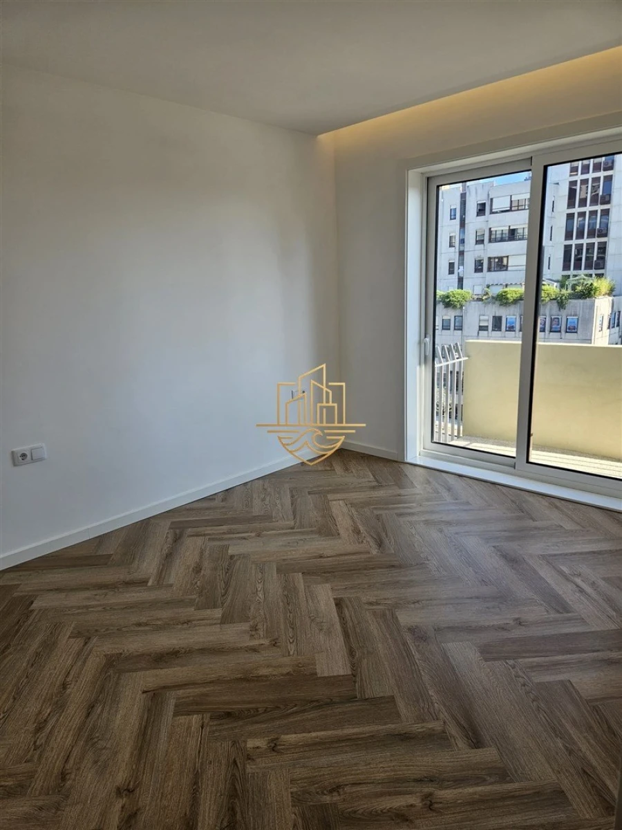 Apartamento T3 para Venda em Ramalde Foto 27