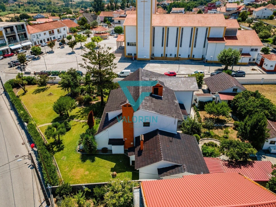 Moradia T9 para Venda em Vermoil Foto 6