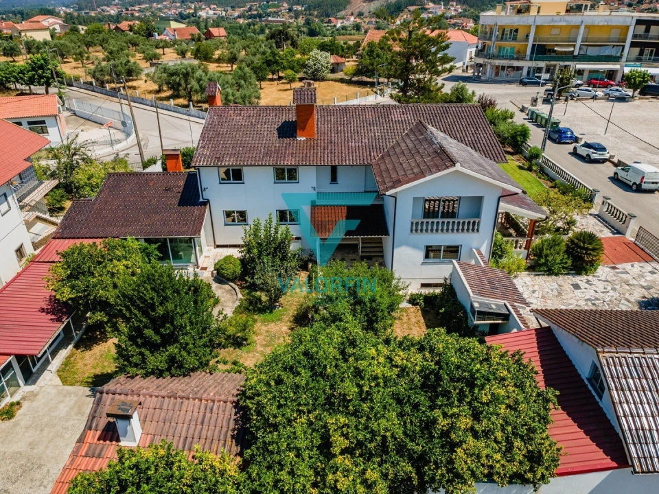 Moradia T9 para Venda em Vermoil Foto 4