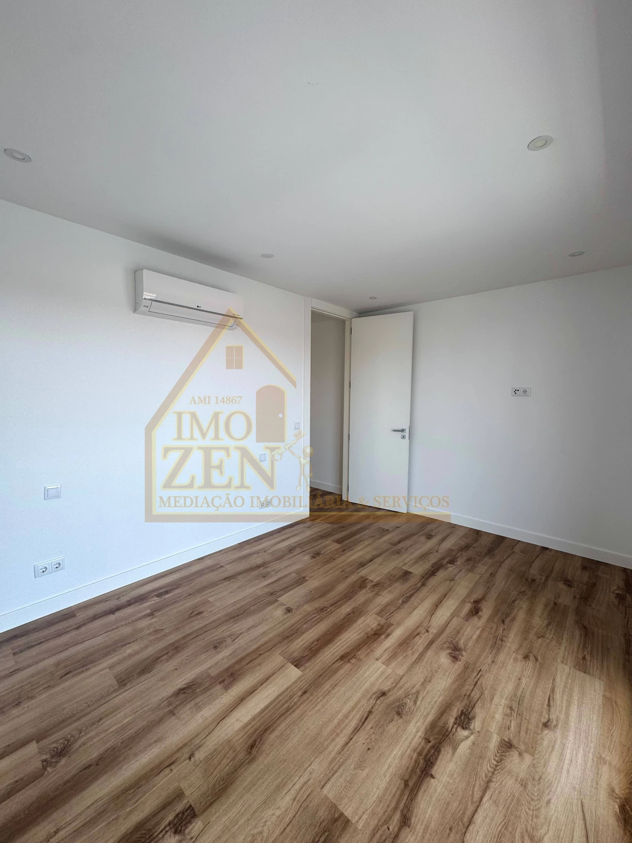 Apartamento T3 para Venda em Foz do Arelho Foto 5