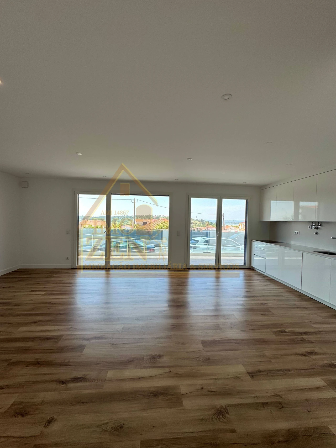 Apartamento T3 para Venda em Foz do Arelho Foto 2