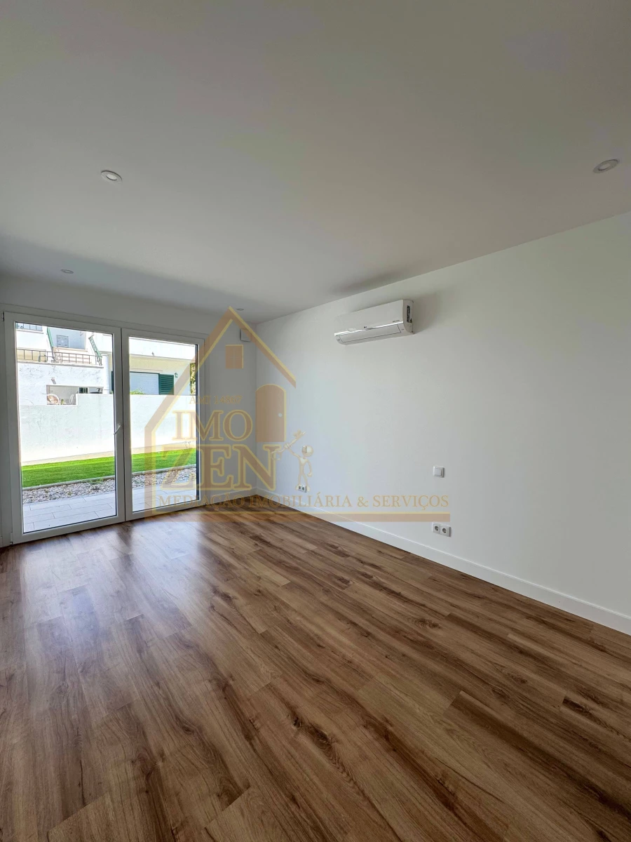 Apartamento T3 para Venda em Foz do Arelho Foto 8