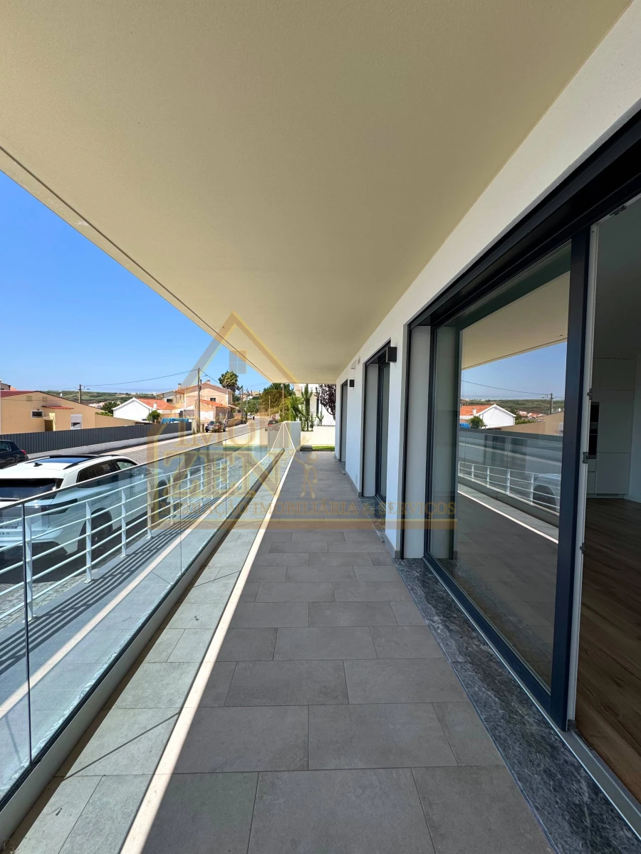 Apartamento T3 para Venda em Foz do Arelho Foto 16