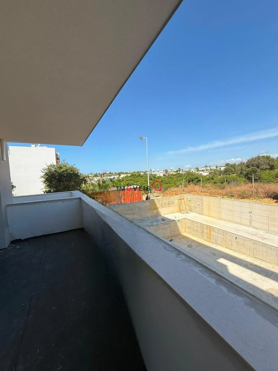 Apartamento T2 para Venda em Armação de Pera Foto 13